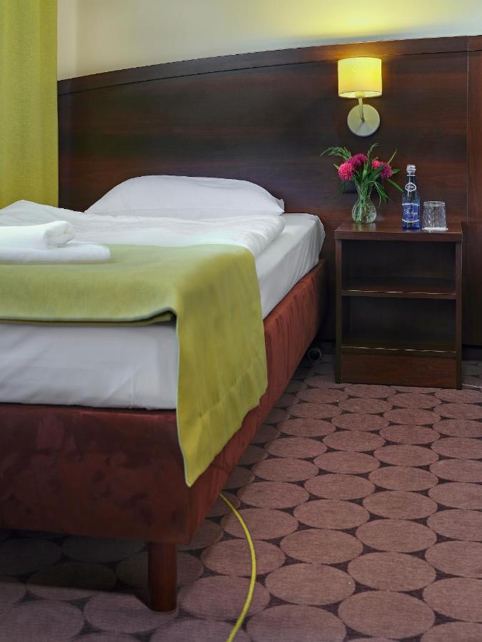 Aparthotel Lumen à Cracovie Extérieur photo