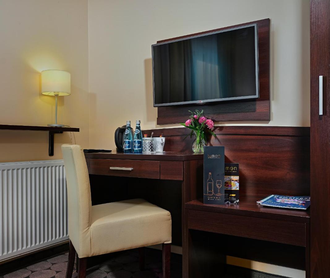 Aparthotel Lumen à Cracovie Extérieur photo