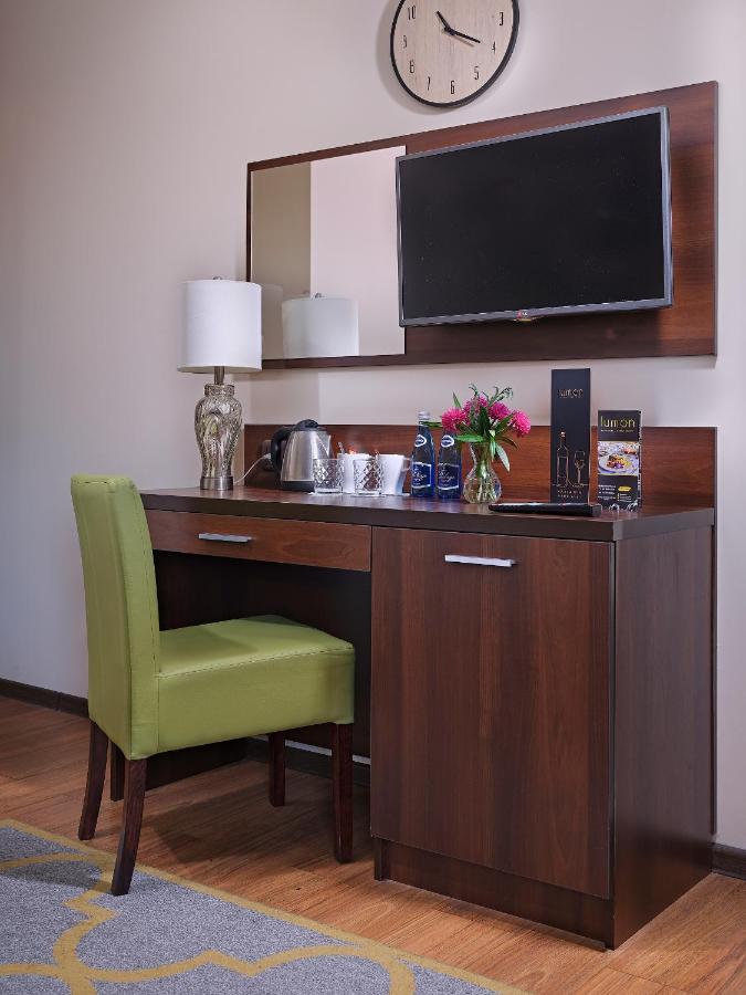 Aparthotel Lumen à Cracovie Extérieur photo