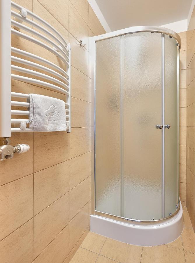 Aparthotel Lumen à Cracovie Extérieur photo